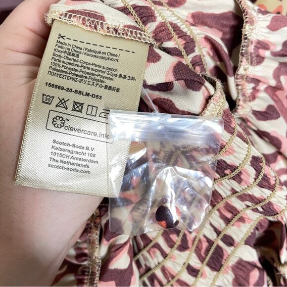 SCOTCH & SODA Leopard Ruffle Satin Top Blouse Sz XS {J31} - Picture 6 of 6